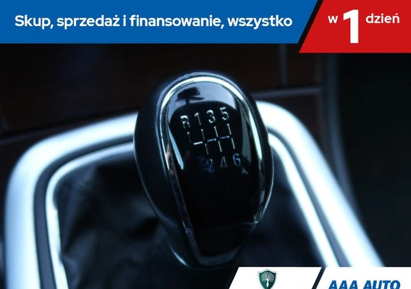 Opel Insignia cena 25000 przebieg: 163700, rok produkcji 2009 z Sompolno małe 254